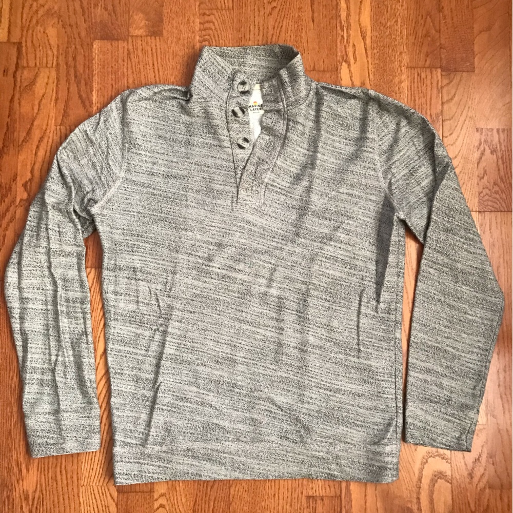 Men’s Long-Sleeved Heather gray shirt